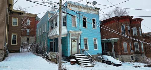 21 Garden St, Amsterdam, NY, 12010-3201 | Card Image