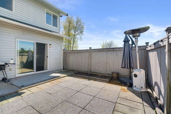 11 - 26970 32 Ave, Townhouse with 3 bedrooms, 2 bathrooms and 2 parking in Aldergrove BC | Image 23