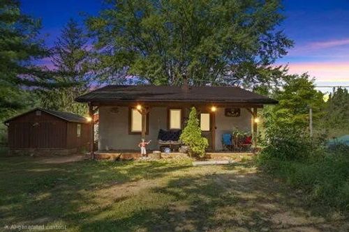 22713 Pogy Lake Dr, Evart, MI, 49631-7801 | Card Image