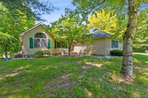 680 Bartlett Rd, Saint Clair, MI, 48079-1902 | Card Image