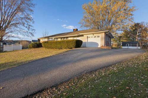 348 Brumley Cir, Lebanon, VA, 24266-5346 | Card Image