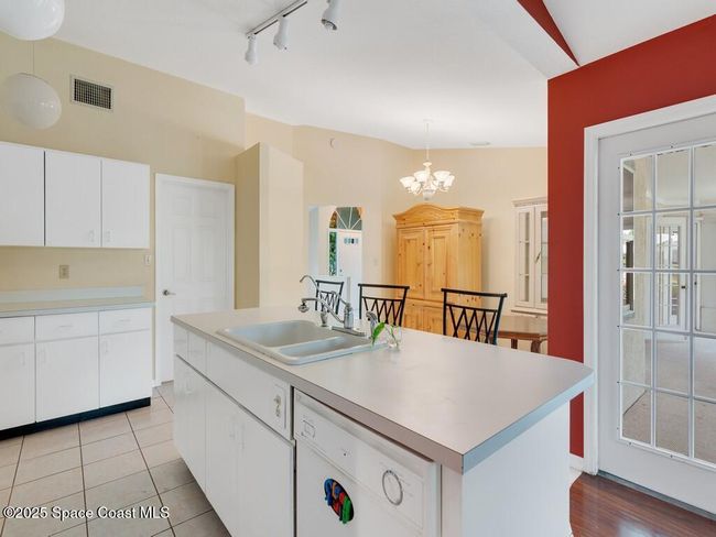 344 Concha Dr, House other with 3 bedrooms, 2 bathrooms and null parking in Sebastian FL | Image 19