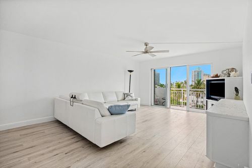 506-550 Bayshore Dr, Fort Lauderdale, FL, 33304-3958 | Card Image
