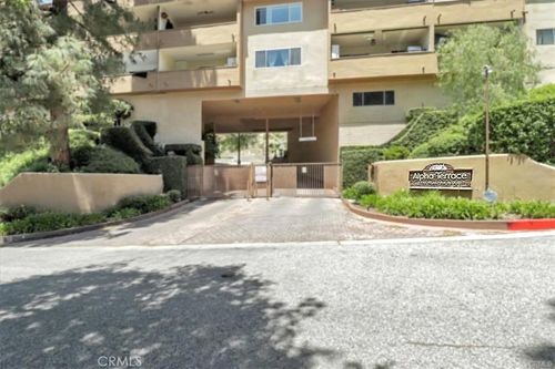 112-1935 Alpha Rd, Glendale, CA, 91208-2107 | Card Image