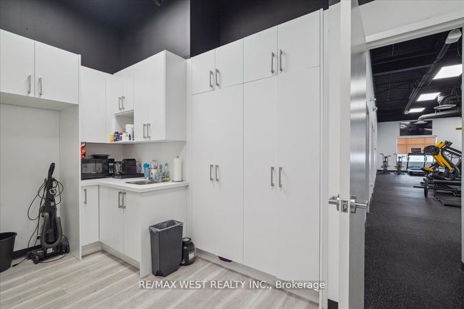 541 Cityview Blvd, Home with 0 bedrooms, 2 bathrooms and null parking in Vaughan ON | Image 10