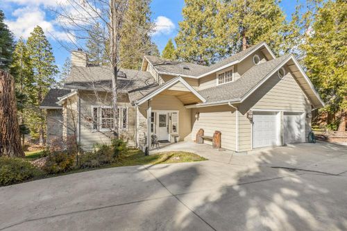 53875 Dogwood Creek Dr, Bass Lake, CA, 93604-9773 | Card Image