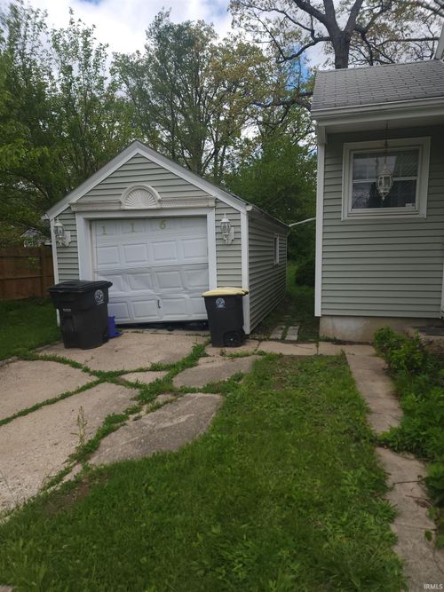 116 Burns Boulevard, Fort Wayne, IN, 46807-3502 | Card Image
