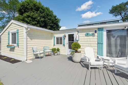 3 Riverside Dr, Newbury, MA, 01951-1348 | Card Image