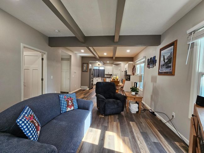411 W Main St, House other with 4 bedrooms, 2 bathrooms and null parking in Pipestone MN | Image 9