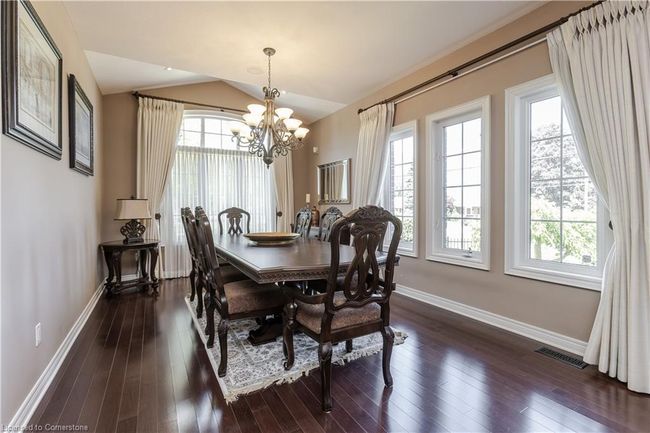264 Dorchester Dr, House other with 5 bedrooms, 4 bathrooms and 4 parking in Grimsby ON | Image 9