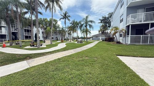 apt-203-8560 Sw 212th St, Cutler Bay, FL, 33189-3381 | Card Image