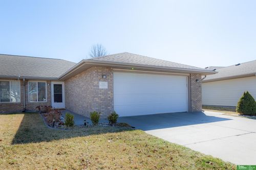 2111 Kingswood Cir, Lincoln, NE, 68521-5037 | Card Image