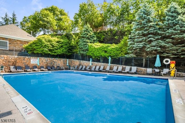 8-6 - 86 Lakeview Ct, Townhouse with 2 bedrooms, 2 bathrooms and null parking in Pompton Lakes NJ | Image 21