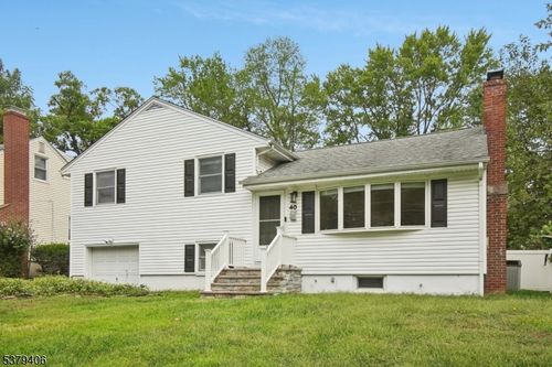 40 Charles St, Livingston, NJ, 07039-2959 | Card Image