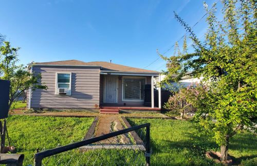 2027 W Acacia Street, Stockton, CA, 95203 | Card Image