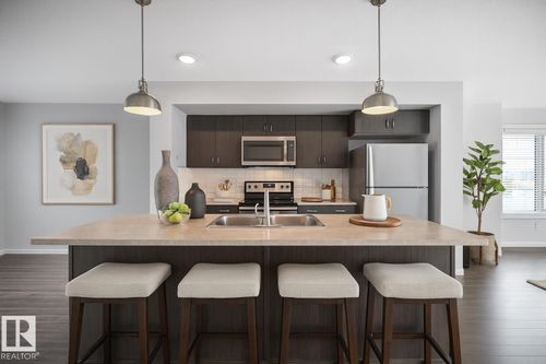 34-2215 24 St Nw, Edmonton, AB, T6T1A6 | Card Image
