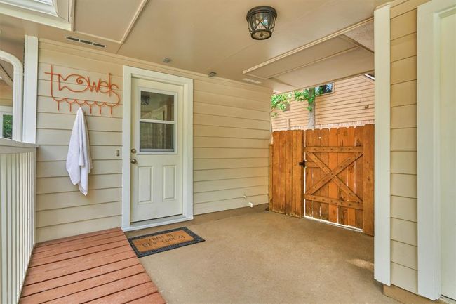 6102 Darby Way, House other with 5 bedrooms, 3 bathrooms and 2 parking in Spring TX | Image 46