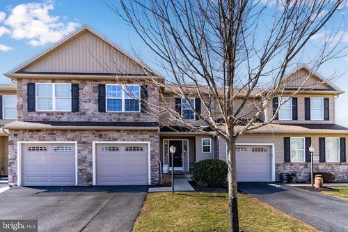 2714 Bur Ct, HARRISBURG, PA, 17112-1468 | Card Image