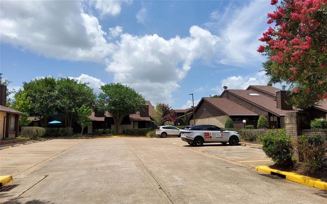 APT-228 - 2611 Grants Lake Blvd, Townhouse with 2 bedrooms, 1 bathrooms and 1 parking in Sugar Land TX | Image 50