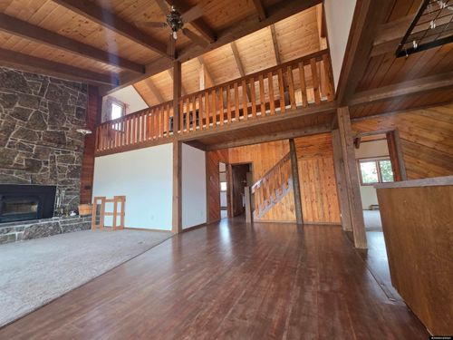 15 Mason Ct, Dubois, WY, 82513-9616 | Card Image