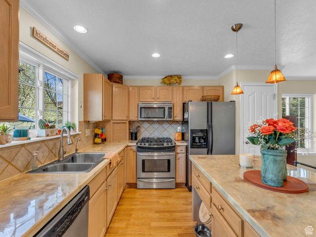 181 Geneva Dr, Townhouse with 2 bedrooms, 2 bathrooms and 3 parking in Midway UT | Image 16