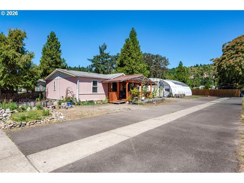 47507 School St, Oakridge, OR, 97463-9565 | Card Image