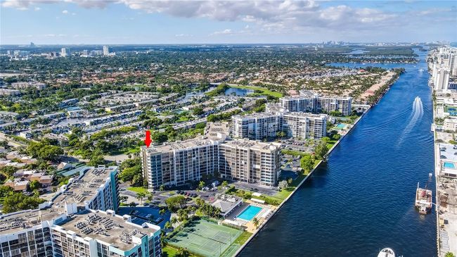 231 - 600 Parkview Dr, Condo with 3 bedrooms, 2 bathrooms and null parking in Hallandale Beach FL | Image 48