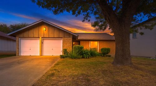 4606 Gray Fox Dr, Austin, TX, 78759-4213 | Card Image