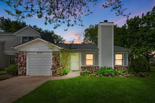 1022 Colony Lake Dr, Schaumburg, IL, 60194-1310 | Card Image