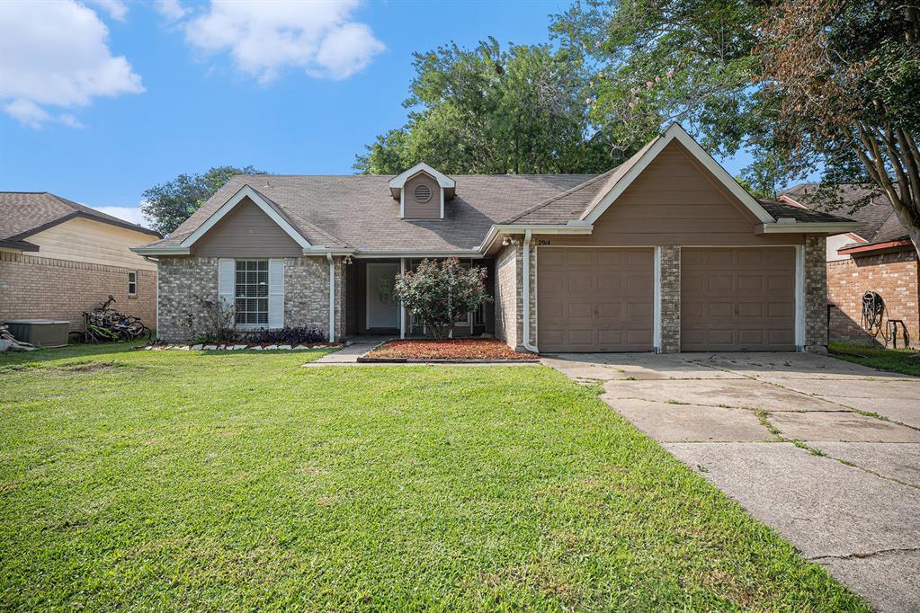 Tarpon Dr, League City, TX 77573
