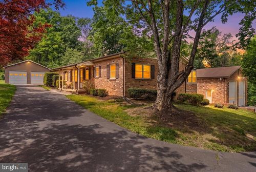 3586 Reliance Rd, MIDDLETOWN, VA, 22645-3834 | Card Image
