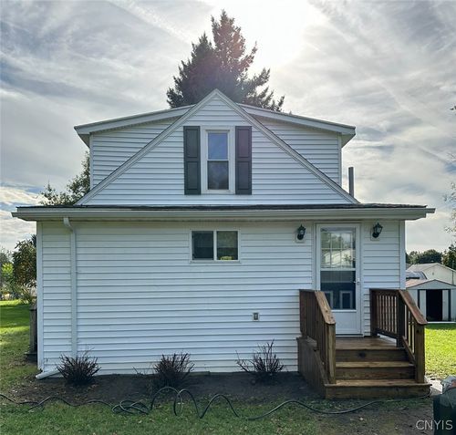 1014 Cayuga St, Rome, NY, 13440-6128 | Card Image