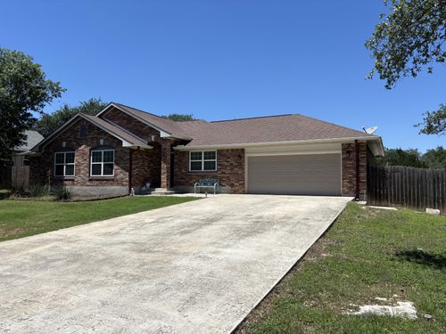 8 Stone Creek Cir, Wimberley, TX, 78676-2313 | Card Image