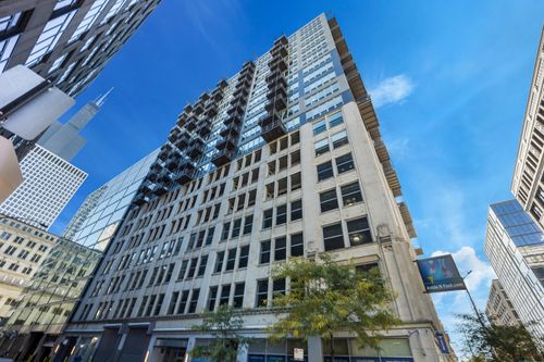 1317-565 W Quincy St, Chicago, IL, 60661-2910 | Card Image