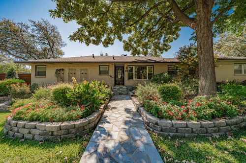 908 Saturn Springs Dr, Garland, TX, 75041-2908 | Card Image