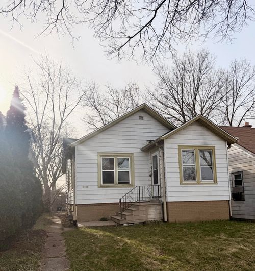 5053 N 28th St, Milwaukee, WI, 53209-5518 | Card Image