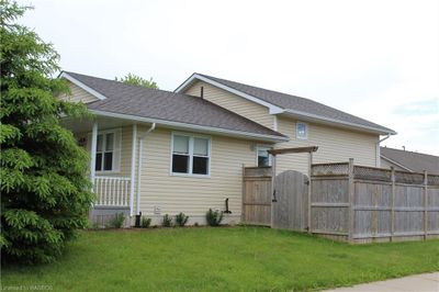 632 Stewart Dr, House other with 3 bedrooms, 2 bathrooms and 5 parking in Kincardine ON | Image 2