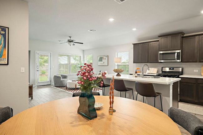 8201 Mc Kamy Dr, House other with 3 bedrooms, 2 bathrooms and 2 parking in Austin TX | Image 12
