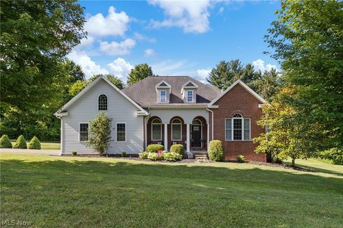 44260 Denise Ln, Saint Clairsville, OH, 43950-7724 | Card Image