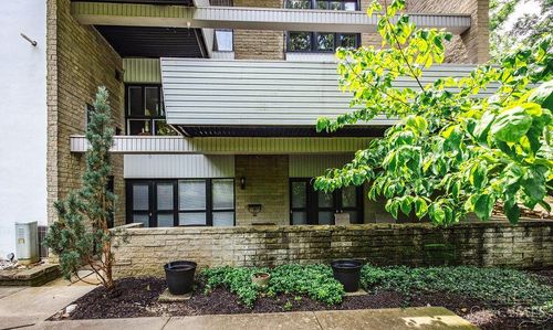 399 W Galbraith Rd, Cincinnati, OH, 45215-5038 | Card Image