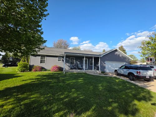 563 Pine Meadow Dr, DIXON, IL, 61021-1123 | Card Image