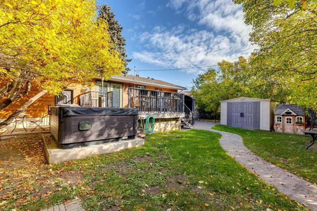 70 Mayfair Rd Sw, House detached with 3 bedrooms, 4 bathrooms and 3 parking in Calgary AB | Image 38
