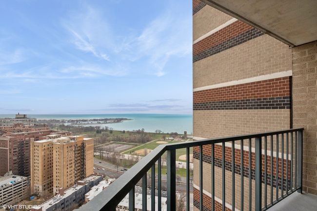 APT-2908 - 3660 N Lake Shore Dr, Condo with 1 bedrooms, 1 bathrooms and 1 parking in Chicago IL | Image 16