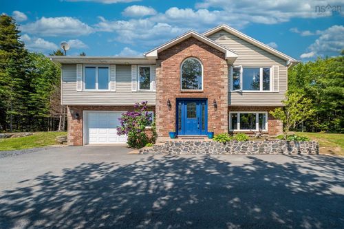 28 Roupen Crt, Hammonds Plains, NS, B4B1L2 | Card Image