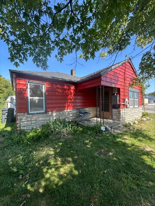220 E Maple St, Rensselaer, IN, 47978 | Card Image