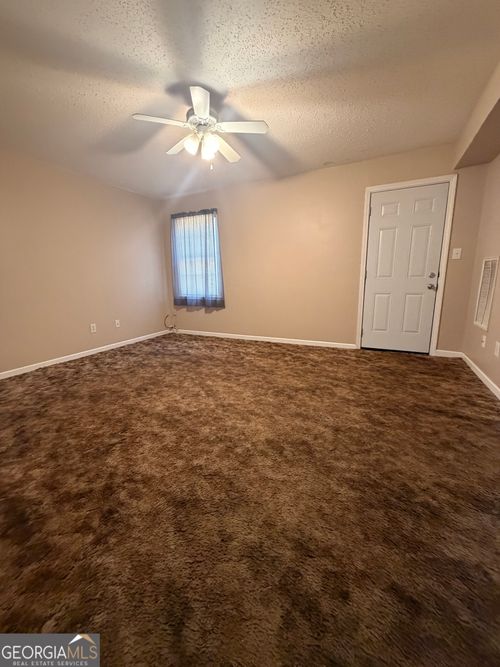 4951 Martin Farms Dr, Powder Springs, GA, 30127-8429 | Card Image