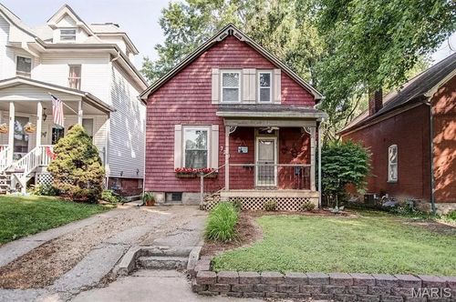 720 D St, Belleville, IL, 62220-4155 | Card Image