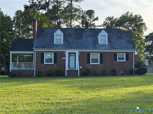 421 Laurel St, Emporia, VA, 23847-2512 | Card Image