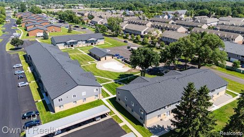 59314 Van Dyke Rd, Washington Township, MI, 48094-2206 | Card Image