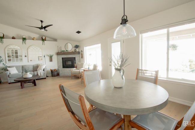 26700 Skyline Dr, House other with 3 bedrooms, 3 bathrooms and null parking in Tehachapi CA | Image 12